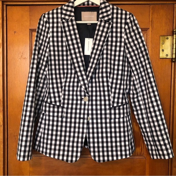Banana Republic Jackets & Blazers - Banana Republic Black & White checked blazer